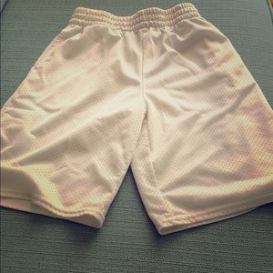 Boys white Starter athletic shorts. Size Medium(8)